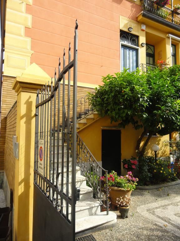 Апартаменты La Casa Al Mare Сестри-Леванте Экстерьер фото